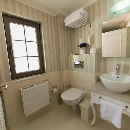فندق Biga Palas Hotel 2*